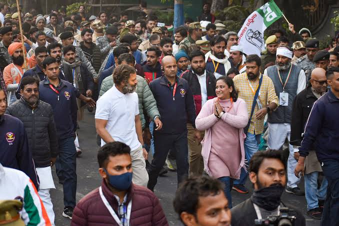 Media talks about my t-shirt, but no one notices amid torn clothes of poor farmers, labourers: Rahul Gandhi