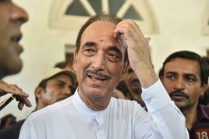 Several Ghulam Nabi Azad loyalists back into Congress, a major boost for party