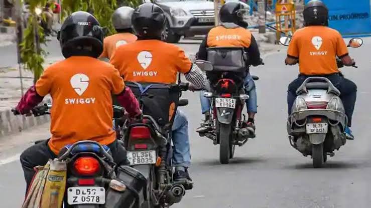 Swiggy decides to reduce headcounts, removes 380 employees, its CEO apologizes