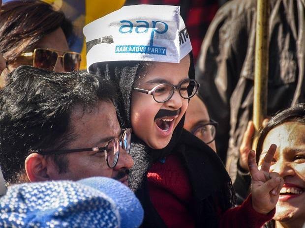 Political conflict increases between AAP and L-G over appointment of BJP councillor as presiding officer