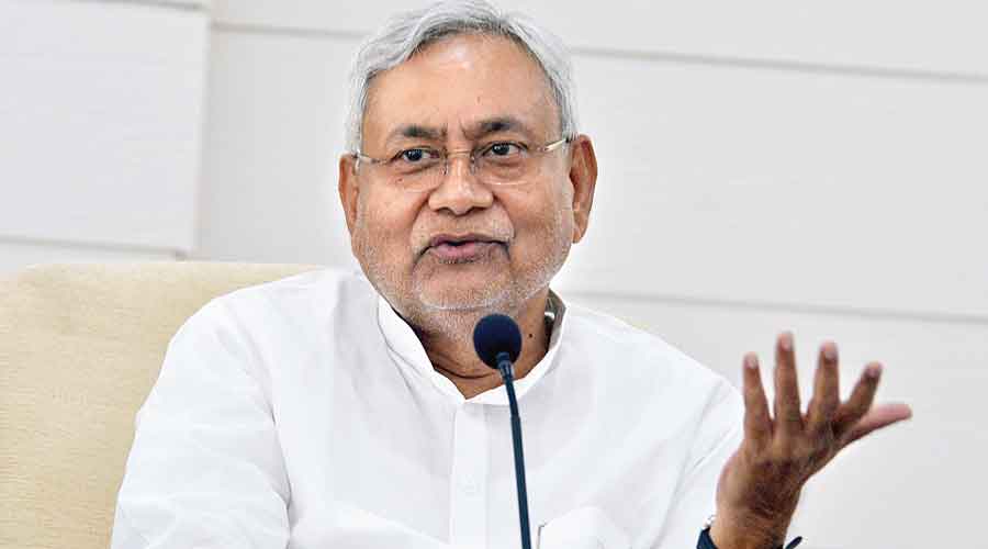 Chief Minister Nitish turns 72, record of taking oath as CM 8 times