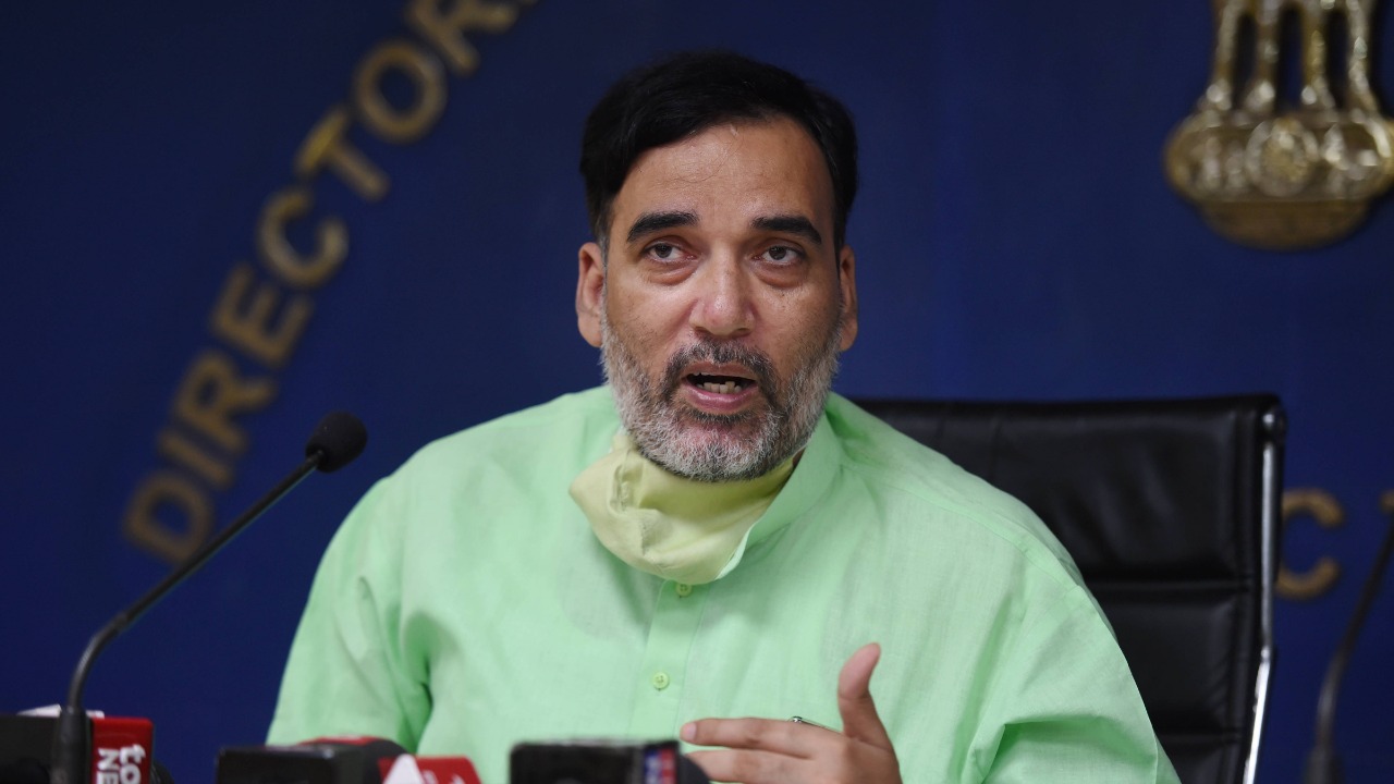 AAP leaders including Minister Gopal Rai detained, protesting outside CBI office, Manish Sisodia is being interrogated