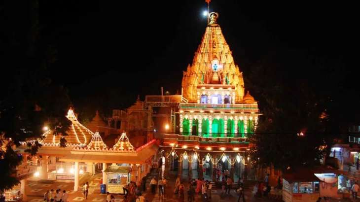 World record of lighting more than 18 lakh diyas in Ujjain.