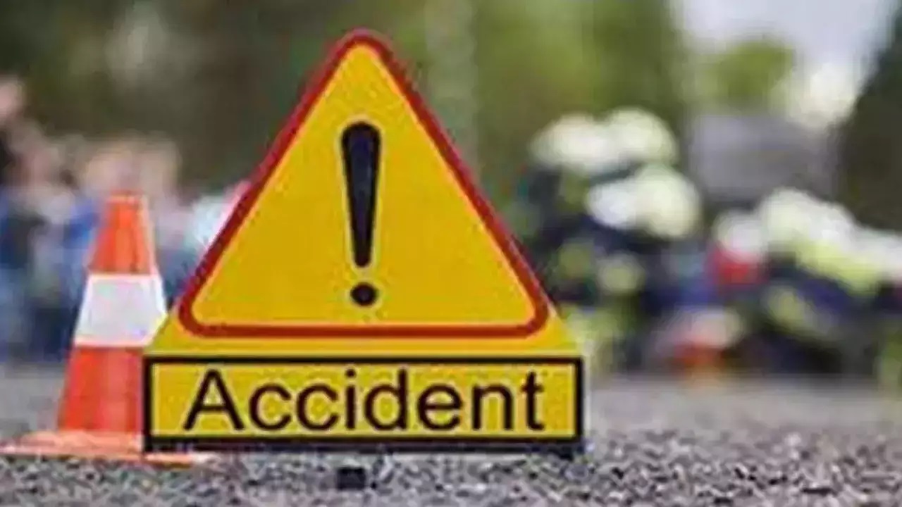 Andhra Pradesh: At least 5 people including a 9-year-old girl killed after a car collided with a lorry in Bapatla