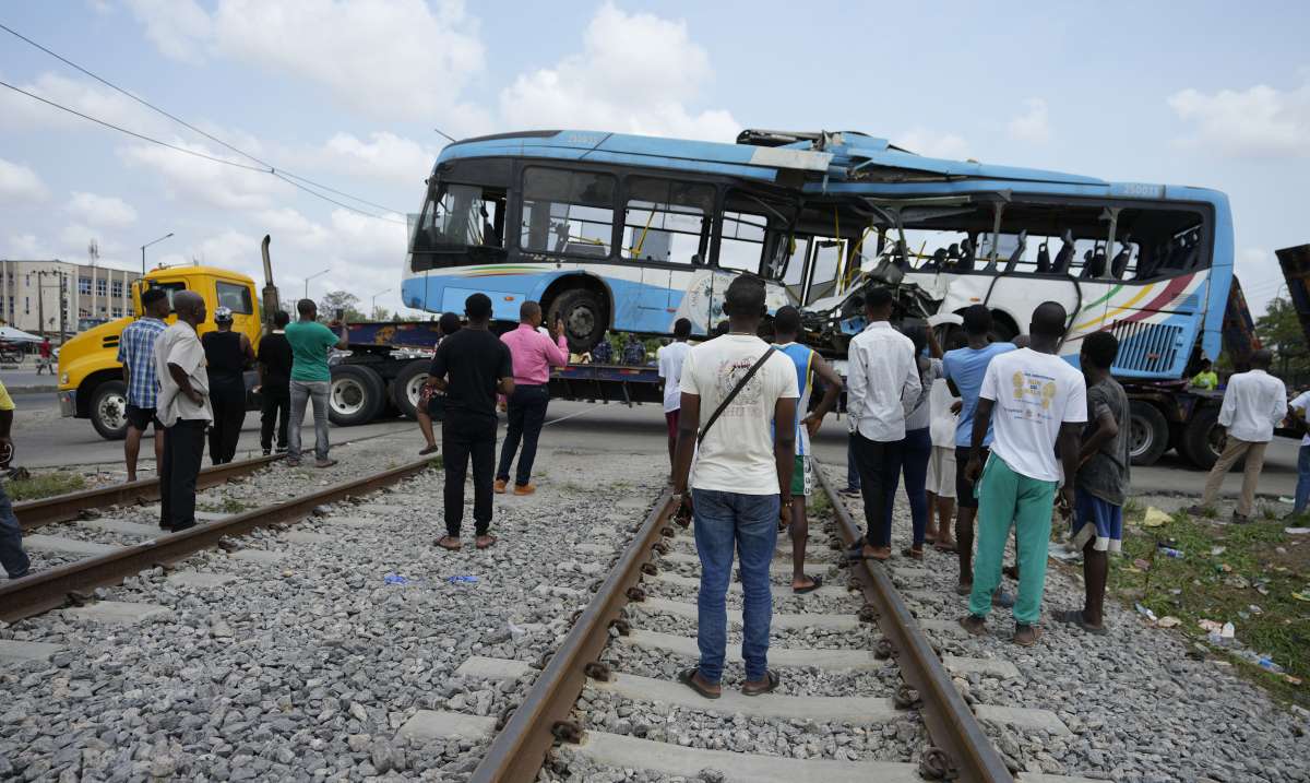 Nigeria Train Crash: A passenger bus collided with a train in Nigeria, six people dead, dozens injured