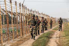 J&K: Intruder killed by security forces during a foiled infiltration attempt along the Line of Control in Kupwara