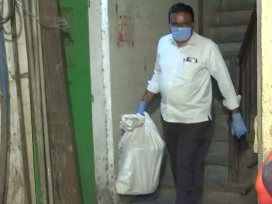 Decomposed body of woman found stuffed in plastic bag in Mumbai, daughter detained