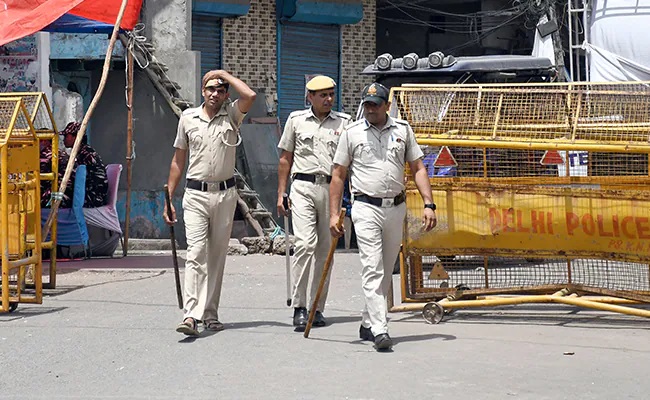 Delhi: Woman’s mutilated body parts found inside polythene near Rapid Metro construction site; Case registered
