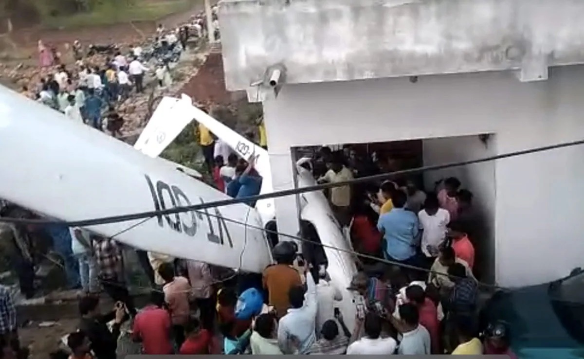 2 Injured after a glider falls into a residential building soon after take off in Jharkhand’s Dhanbad