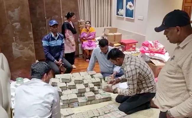 Karnataka: Crores recovered after raid at BJP MLA’s son’s house, who caught red-handed for accepting bribe