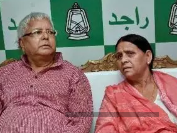 Delhi court grants bail to RJD chief Lalu, Rabri Devi and other accused in Land for job case
