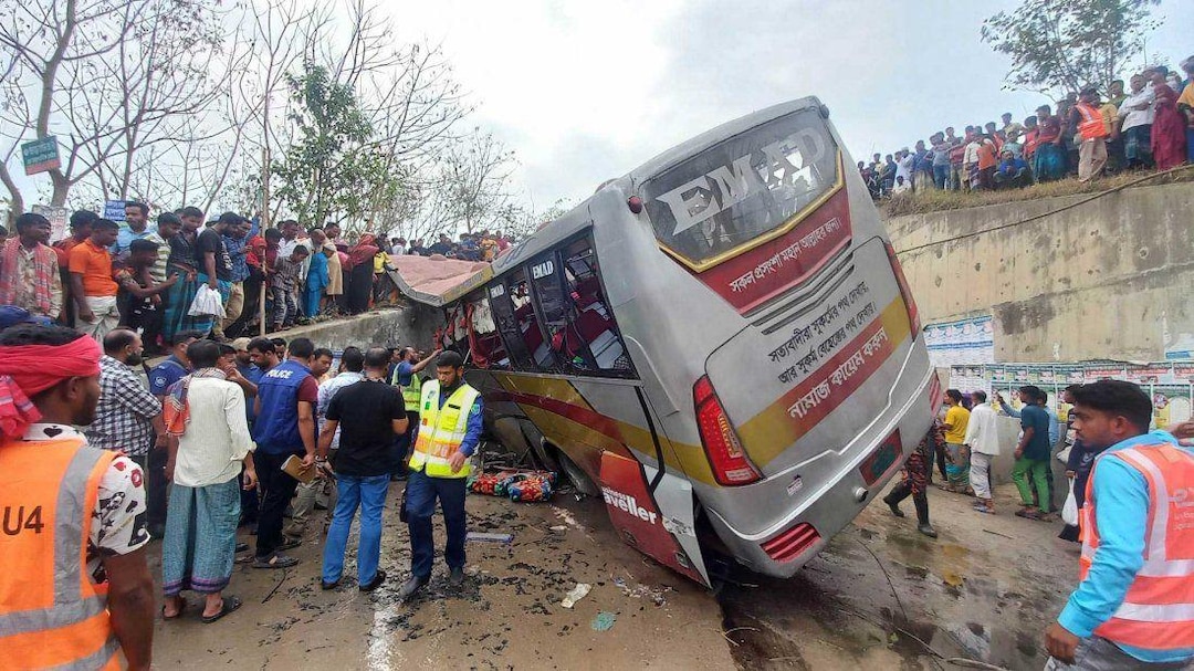 Bangladesh: 17 killed, 30 injured as bus falls in Madaripur