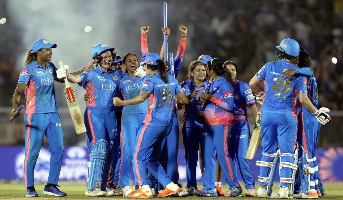 WPL 2023: Mumbai Indians created history by defeating Delhi by 7 wickets in the final.
