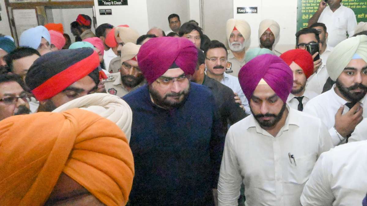 Navjot Sidhu came out of Patiala jail, warned the central government as soon as he came out
