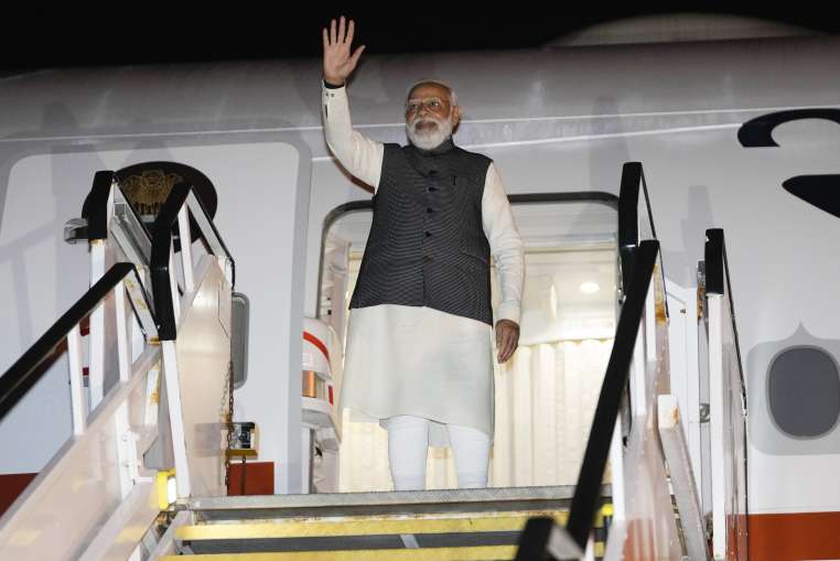 PM Modi returned today from a tour of 3 countries, BJP workers gathered at the airport