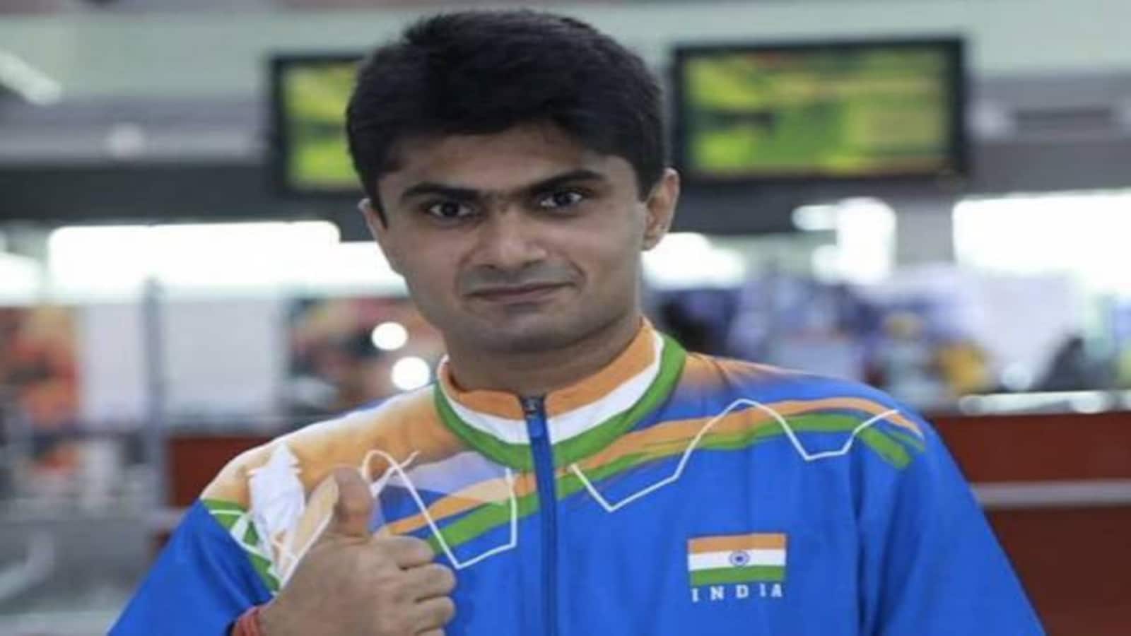 Thailand Para Badminton: Former Noida DM IAS officer SL Yathiraj creates history, wins gold medal
