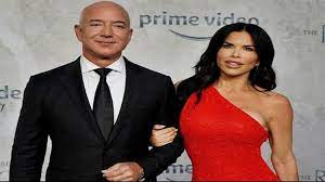 Amazon founder Jeff Bezos engaged to girlfriend Lauren Sanchez, tie knot soon: Report