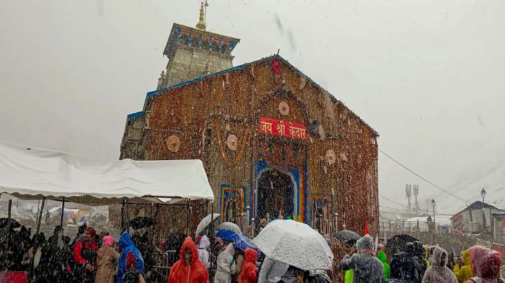 Char Dham yatra: Fresh advisory issued for pilgrims after snowfall hits Kedarnath