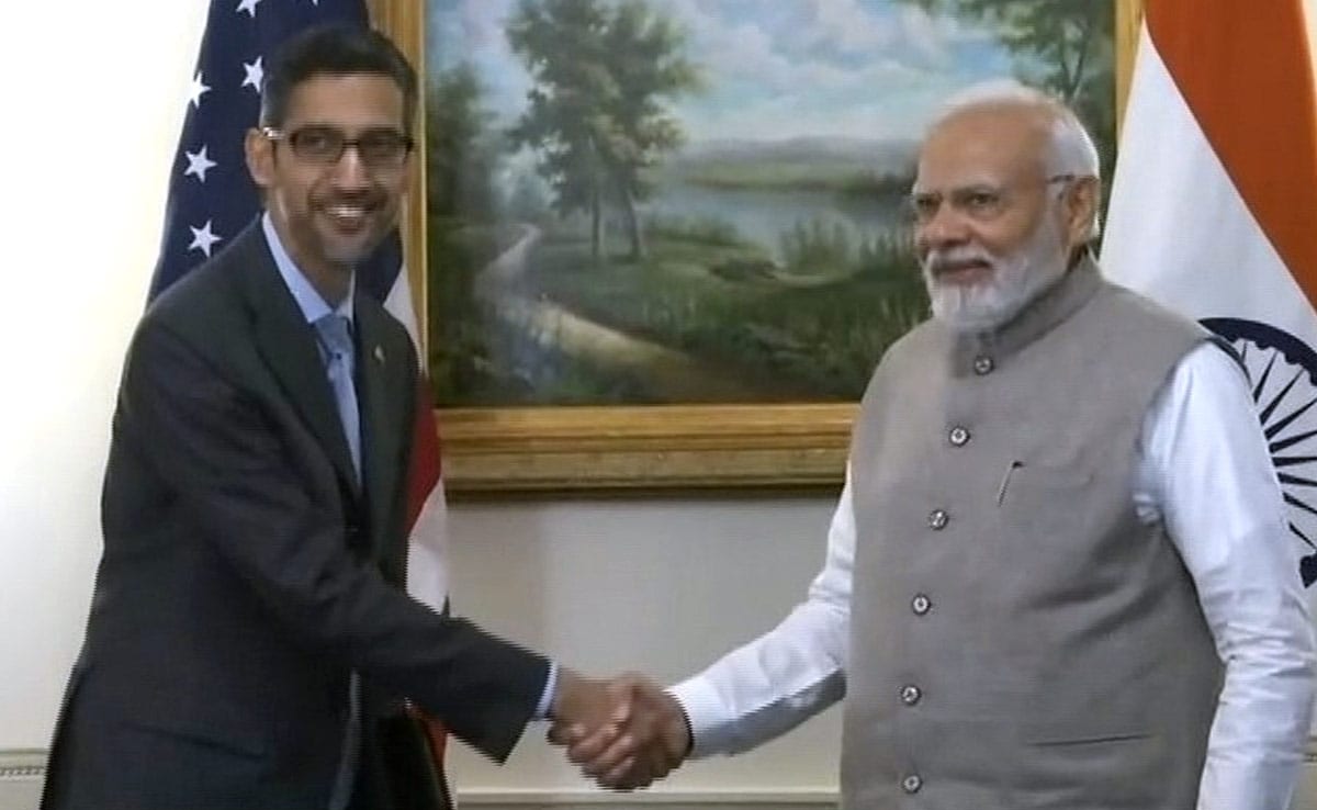Sundar Pichai meets PM Modi, says “Will open Google fintech centre in Gujarat”