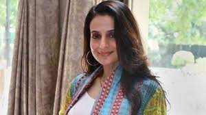Cheque bounce case: Ameesha Patel surrenders before the release of Gadar 2