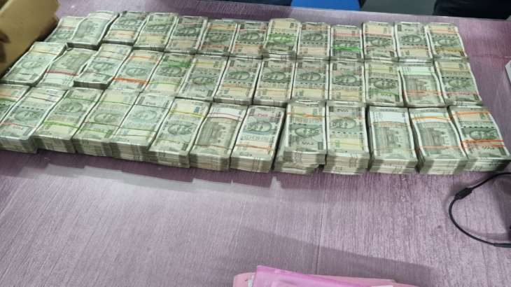 Cash worth Rs 3 cr seized by Odisha Vigilance in raids against state’s administrative officer