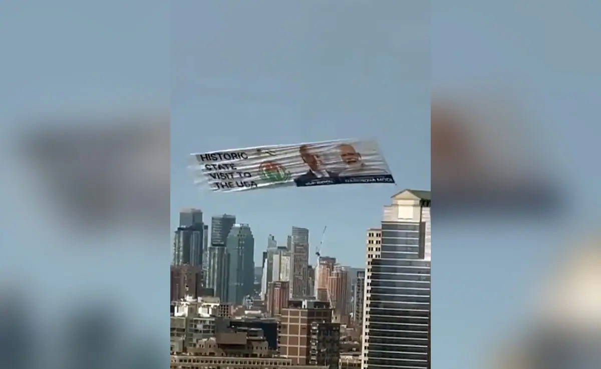 On PM historic visit to US, massive banner flies high in New York sky | Watch