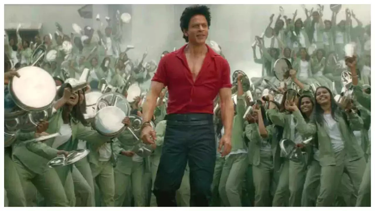 ‘Jawan’ movie first track of the song titled ‘Zinda Banda’ unveils; SRK grooves with 1000 dancers | Watch