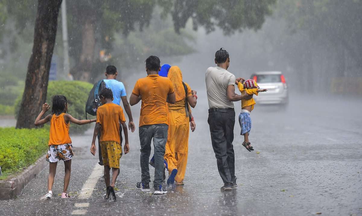 IMD forecast issues heavy rain alert in these 24 states including UP-Bihar today