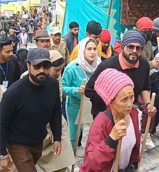 Sara Ali Khan visited Baba Barfani in Amarnath