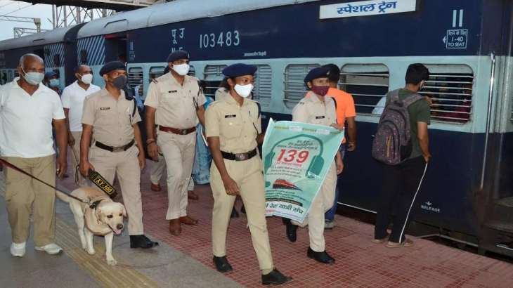 Palghar: 4 Including Senior police officer dead after RPF jawan onboard Jaipur-Mumbai train opens fire