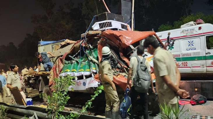 4 Killed, 6 injured after truck jumps Delhi road divider, hits vehicle carrying Kanwariyas