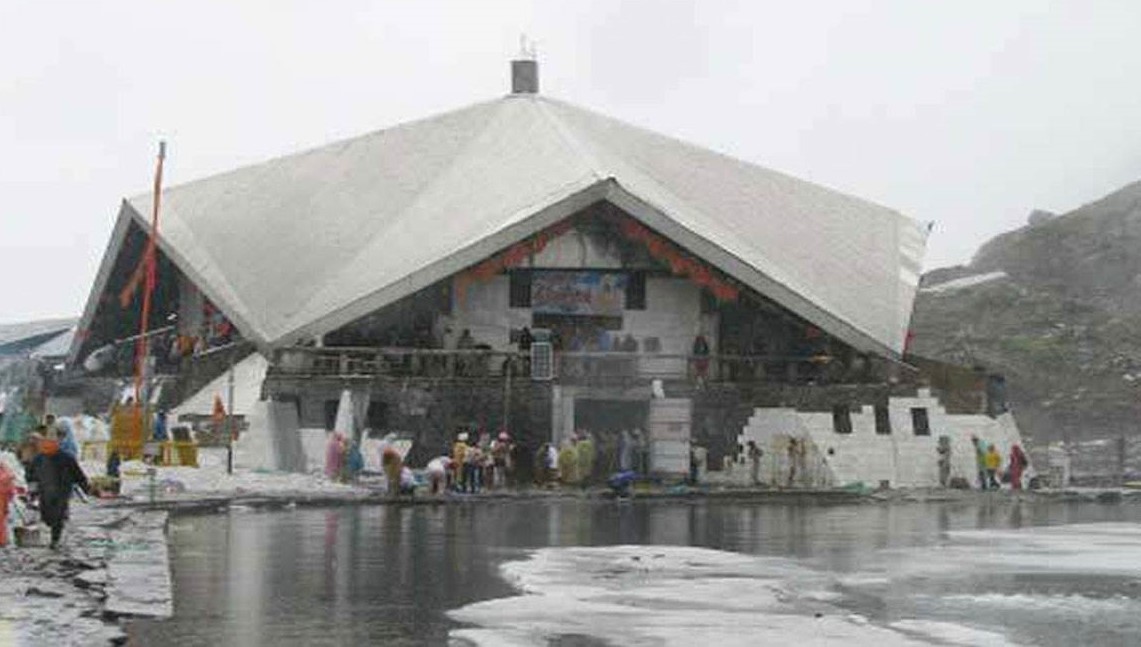 Hemkund Sahib Gates to Close on October 11th, Over Two Lakh Devotees Have Arrived So Far