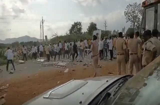 Andhra Pradesh: Ruckus at Chandrababu Naidu’s rally, TDP and YSRCP workers clash