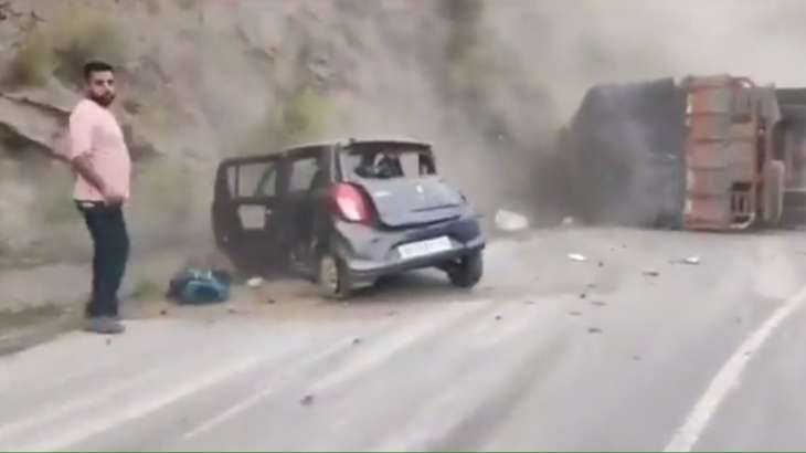 Watch: Couple killed as speeding truck crashes into several vehicles in Shimla, video surfaces