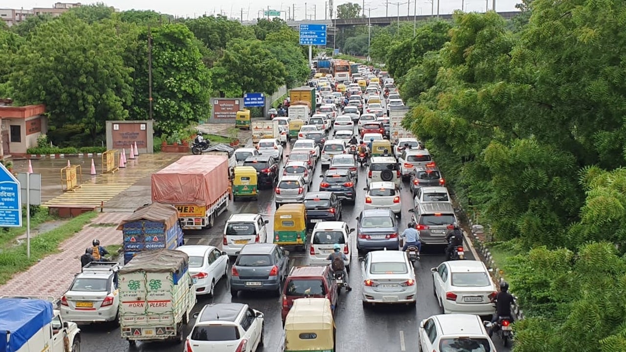 ‘Meri Mati Mera Desh-Amrit Kalash Yatra’: Roads to be avoided in Delhi on October 30, 31. Check traffic advisory
