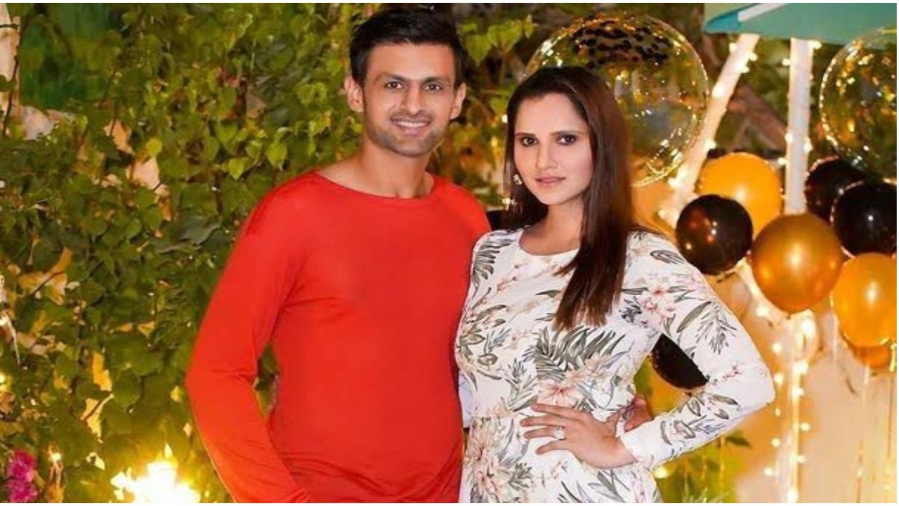 Shoaib Malik sparks separation rumors with Sania Mirza after altering his Instagram bio