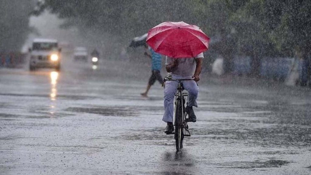 IMD issues warning of heavy rain from UP-Bihar to Uttarakhand today