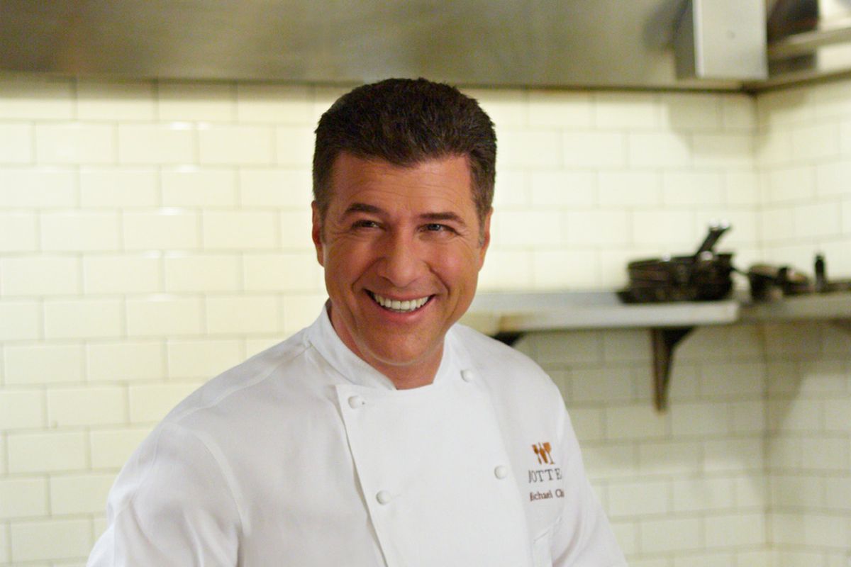 Renowned Chef and Food Network Icon Michael Chiarello Passes Away at 61 Due to Allergic Reaction