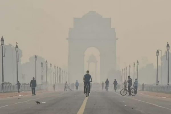 Delhi’s Air Quality Remains “Very Poor” After Season’s Worst Pollution Levels