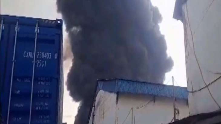 West Bengal: Massive fire engulfs edible oil warehouse in Howrah, 15 fire tenders rushed to spot