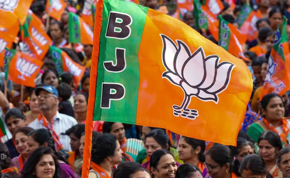 Controversy Erupts as BJP Members Arrested Over Flag Removal in Tamil Nadu