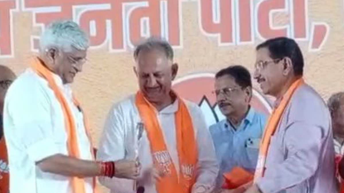 Ashok Gehlot’s Close Aide, Rameshwar Dadhich, Withdraws Nomination, Joins BJP Before Rajasthan Assembly Polls
