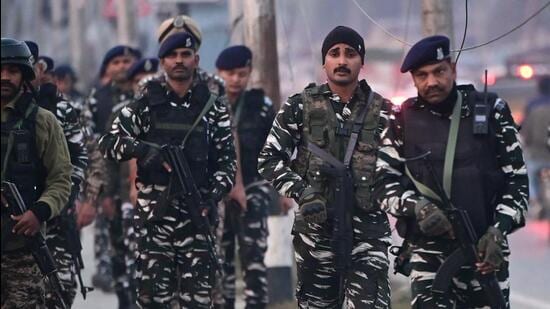Jammu & Kashmir: Head constable Ghulam Mohammad Dar shot dead by terrorists in Baramulla