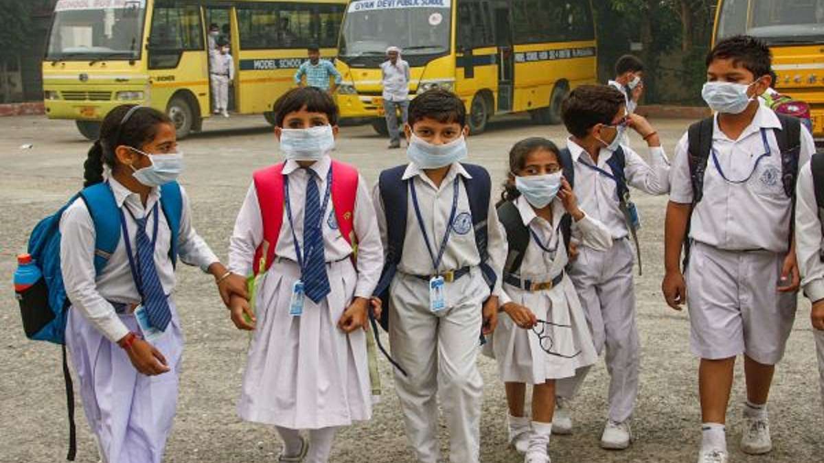 Delhi govt directs schools for early winter break from November 9-18 amid air pollution crisis