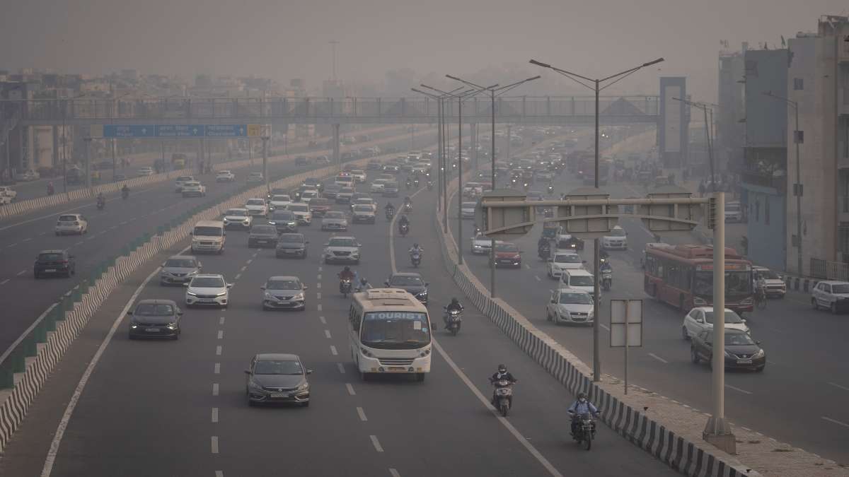 Delhi’s air quality dips again, ‘severe’ at several places, AQI breaches 400 mark