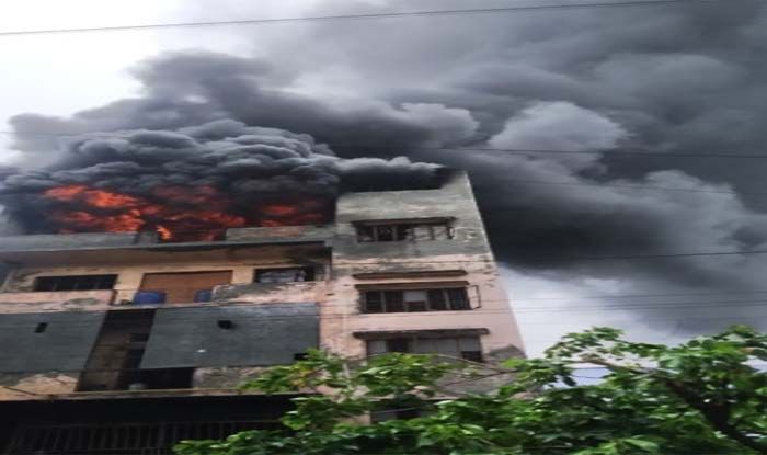 Delhi: A massive fire broke out in a factory in Bawana, 20 fire engines present at the spot