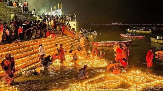 Dev Deepavali in Varanasi: A Grand Celebration of Lights, Music, and Fireworks