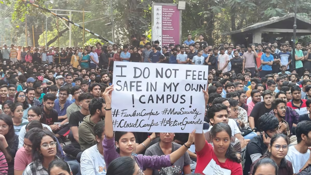 IIT BHU student stripped, forcibly kissed by unidentified men at campus in Varanasi, thousands stage protest