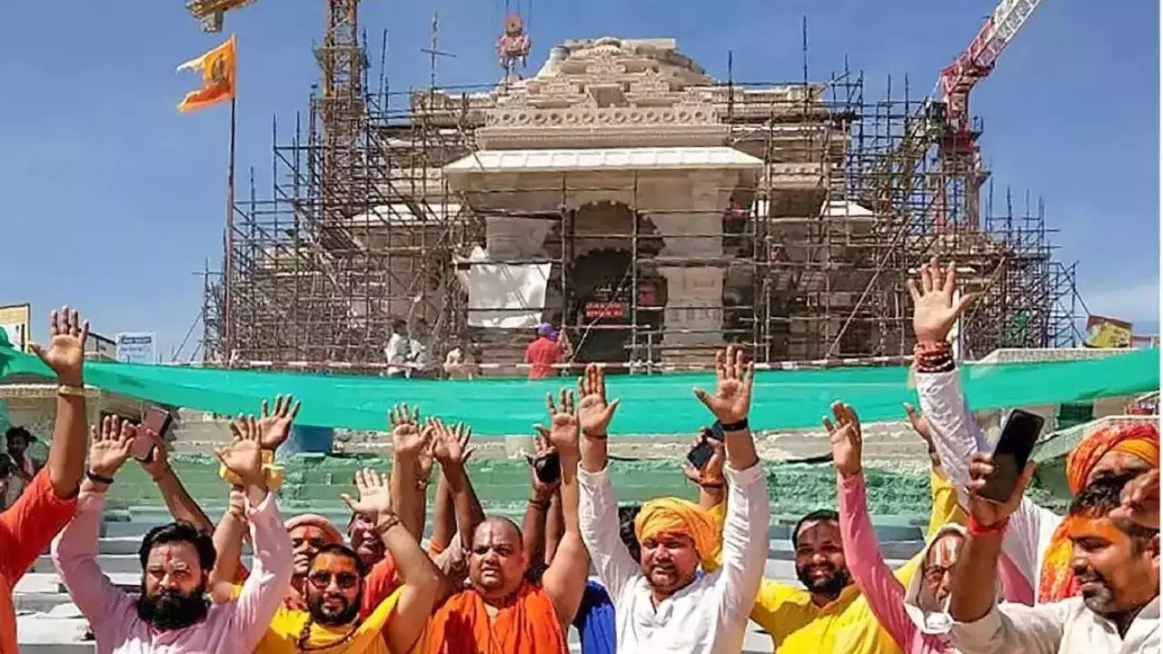 Selection Process Underway: 200 Candidates Vie for Priest Positions at Ram Temple