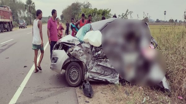 Telangana: Four people killed after car collides with truck in Hanamkonda